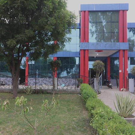 Hotel O Mulaqat Dadri Exterior foto